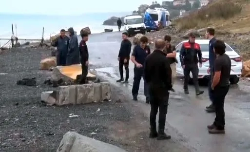 denizde-kaybolan-kucuk-burakin-cesedi-bulundu-1661506545070.jpg