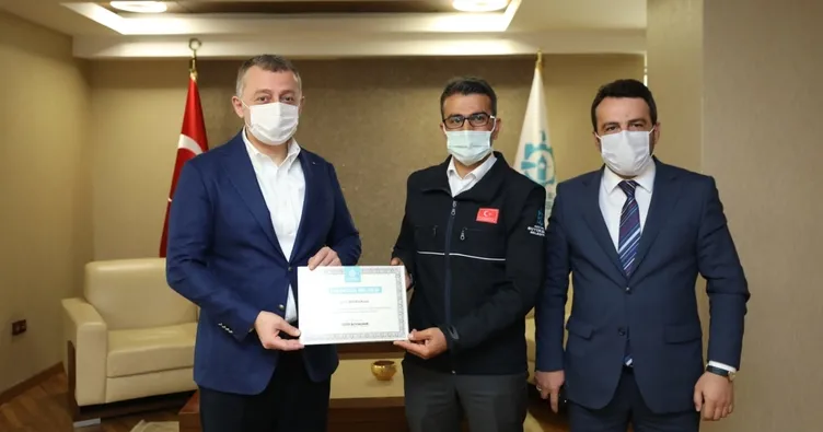 O şoförü başkan tebrik etti