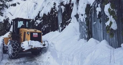 Rize’de 25 köy yolu kapandı #rize