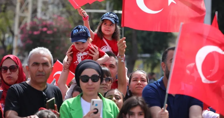 Adana’da 23 Nisan kutlandı