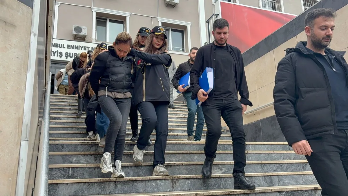 İstanbul’da ‘bebek bakıcılığı’ adı altında vurgun! Filipinli Melody’den akıl almaz tuzak… İstanbul’da ‘bebek bakıcılığı’ adı altında vurgun! Filipinli Melody’den akıl almaz tuzak…