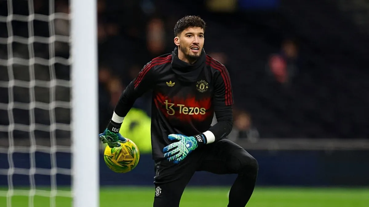 Manchester United, Altay Bayındır'ı gönderiyor! Fenerbahçe detayı...
