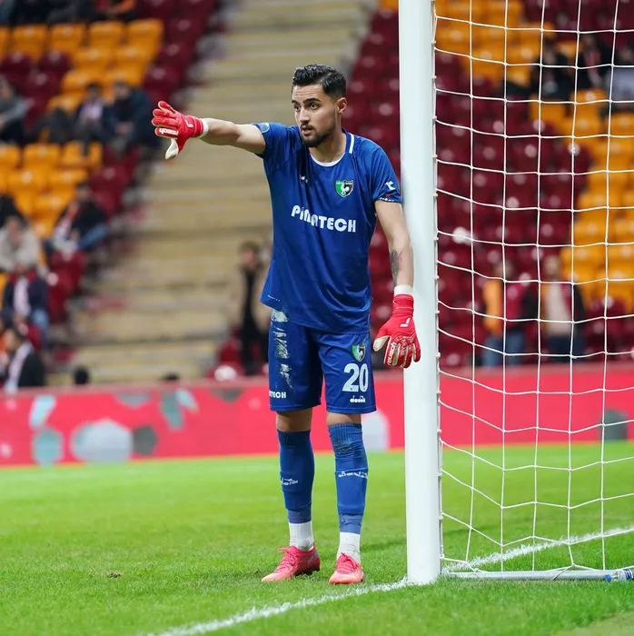 Son dakika: Denizlispor kalecisi Abdülkadir Sünger'den olağanüstü istatistik! Galatasaray karşısında maça damga vurdu...