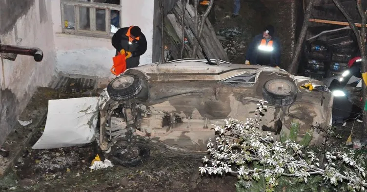 Kastamonu’da otomobil devrildi: 1 ölü, 2 yaralı