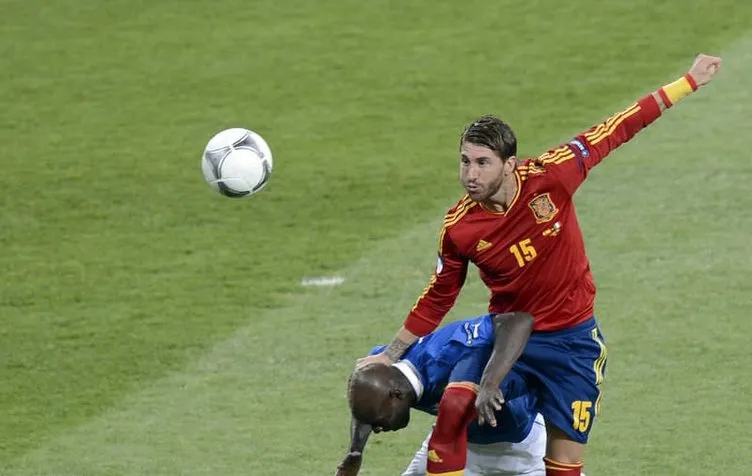 İspanya-İtalya maçından kareler