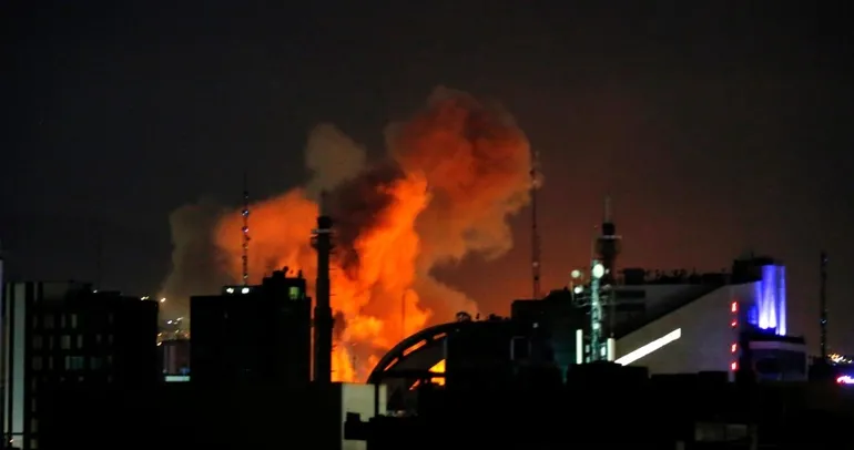 İran: Kuşatılabilecek bir ülke değiliz