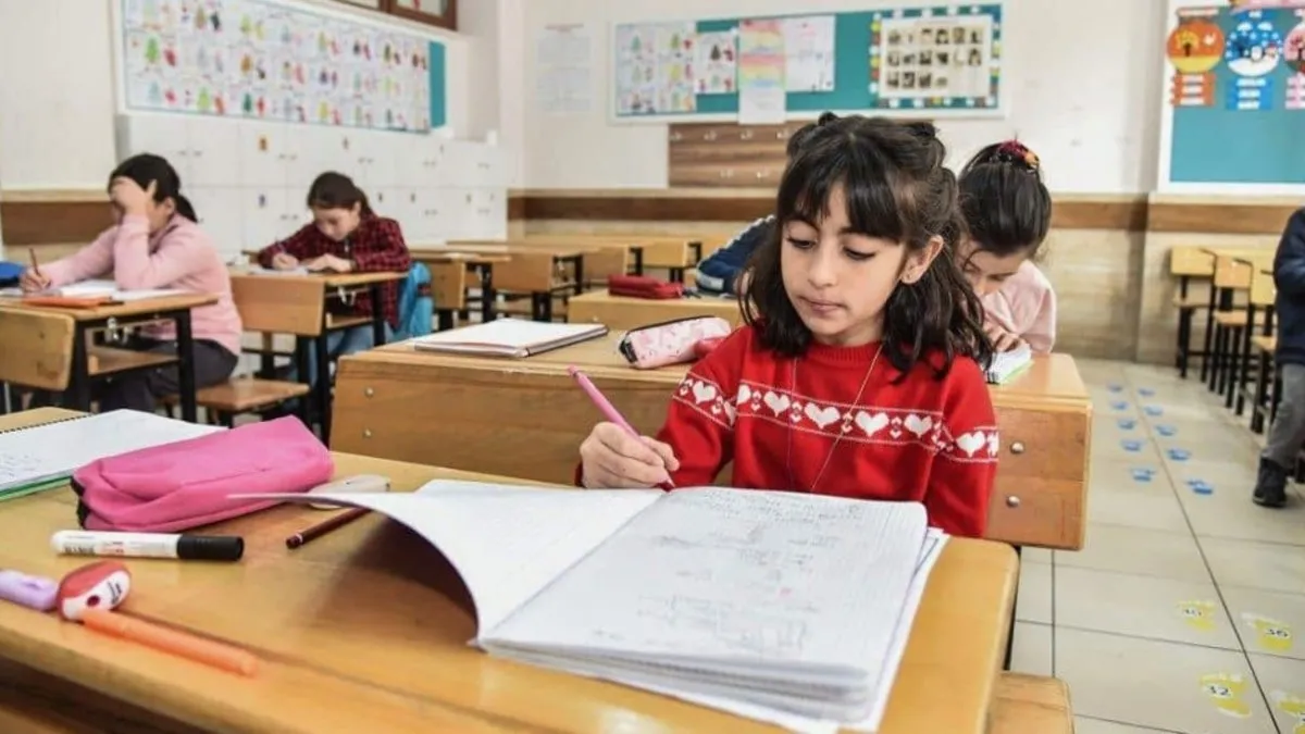 SON DAKİKA: İlköğretime yeni ders geliyor! 2026 Yılı Cumhurbaşkanlığı Yıllık Programı’nda açıklandı! SON DAKİKA: İlköğretime yeni ders geliyor! 2026 Yılı Cumhurbaşkanlığı Yıllık Programı’nda açıklandı!