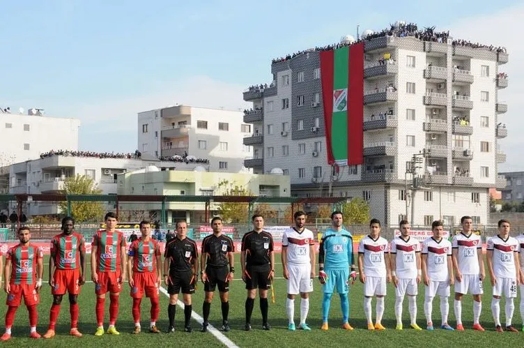 Cizre’de futbol aşkı