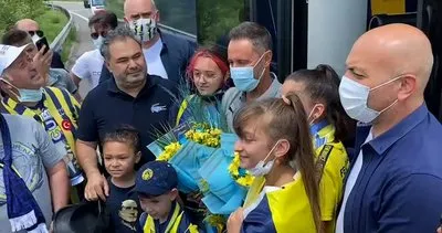 SON DAKİKA: Fenerbahçe Düzce’de! Fenerbahçe taraftarı Vitor Pereira’yı böyle karşıladı