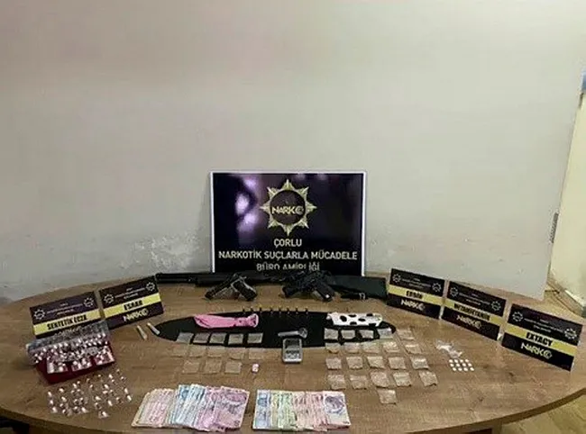 tekirdagda-uyusturucu-operasyonu-6-supheli-tutuklandi-1687102768496.jpg