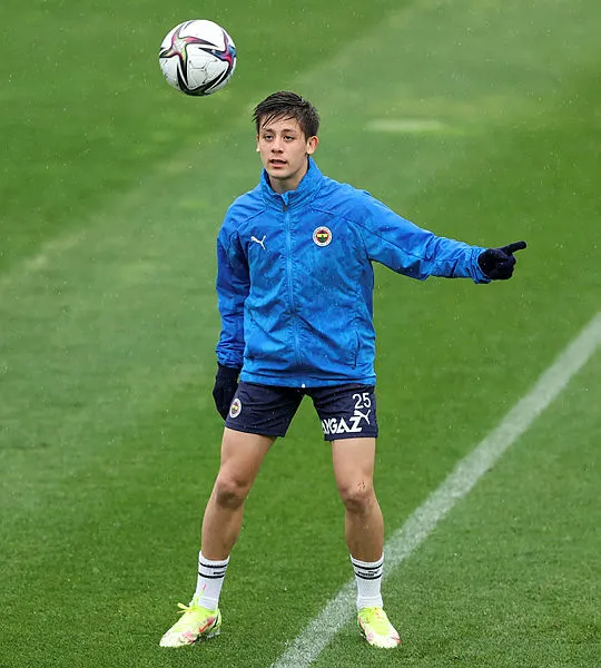 Almanlar, Arda Güler’i öve öve bitiremedi! “Türkiye’nin en büyük yeteneği…”