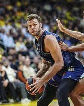 Fenerbahçe evinde Zalgiris’i devirdi!