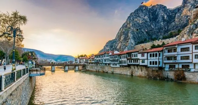 Amasya’nın Neyi Meşhur? Amasya’nın Nesi Meşhur, Hediyelikleri, Yöresel Yemekleri, Tatlıları, İçecekleri, Yiyecekleri Neler?