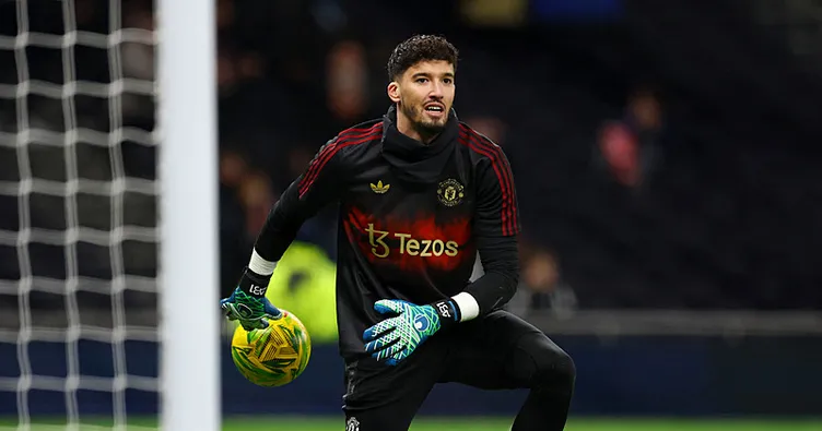 Manchester United, Altay Bayındır’ı gönderiyor! Fenerbahçe detayı...