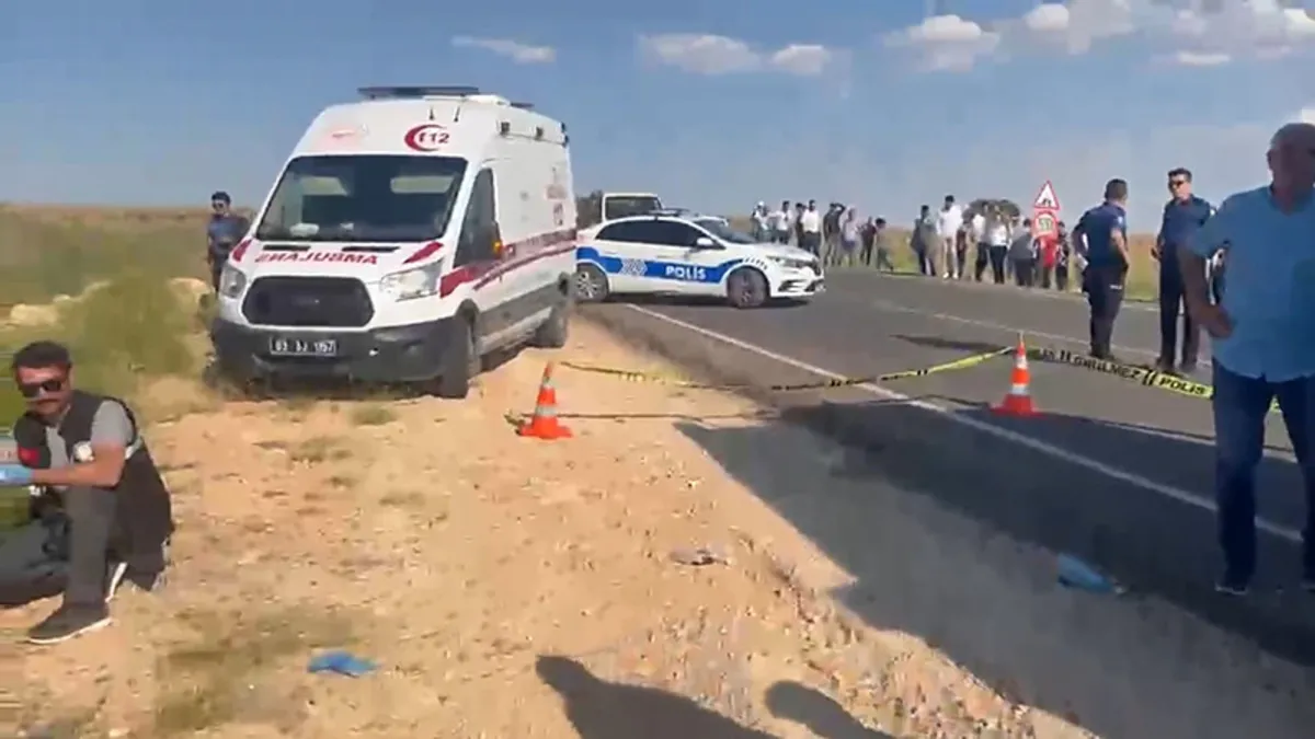 Şanlıurfa’da feci kaza! Otomobil ile kamyon çarpıştı: 2 ölü, 1 ağır yaralı Şanlıurfa’da feci kaza! Otomobil ile kamyon çarpıştı: 2 ölü, 1 ağır yaralı