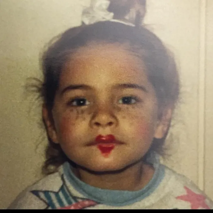 Şimdilerin sosyetik yıldızını tanıdınız mı? Takipçilerini geçmişe götürdü! O mucizevi anı yasadım