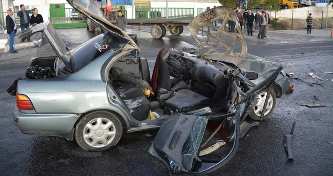 Aydın’da feci kaza: 2 ölü, 3 yaralı