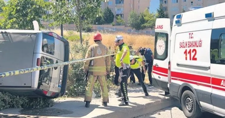 Kaldırımda yürüyen yayayı ezip öldürdü