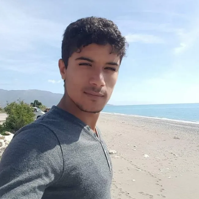 antalyada-aci-olay-birbirine-sarili-halde-bulundular-1622110571323.jpg Antalya'da serinlemek için sulama havuzuna giren 2 arkadaş birbirine sarılı halde bulundular - 3