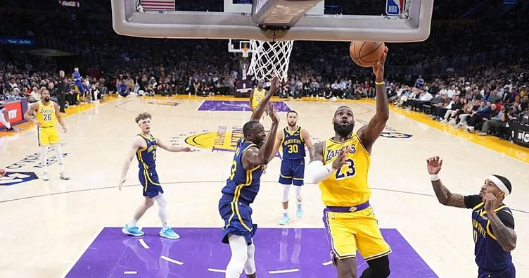 NBA’de Warriors, deplasmanda Lakers’ı 14 sayı farkla geçti