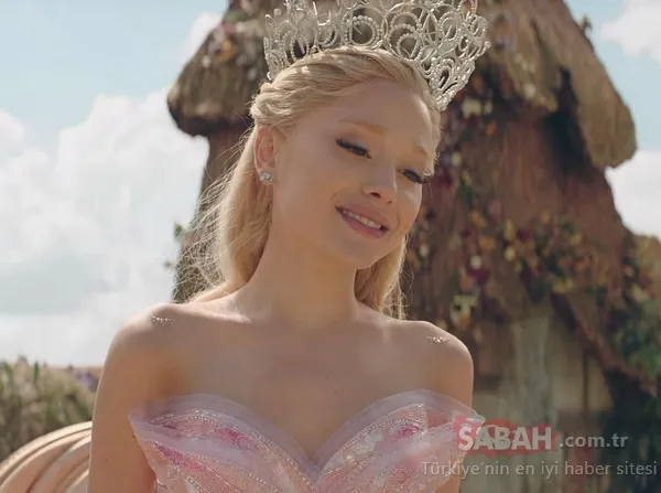 Qiz onanizm qiladi, yigit esa silkitadi Porno nabirasi bobosini stran-on bilan sikadi