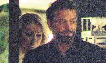 Dostlarıyla tanıştırdı