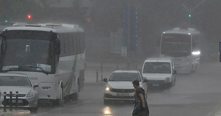 İstanbul için peş peşe hava durumu uyarıları!...