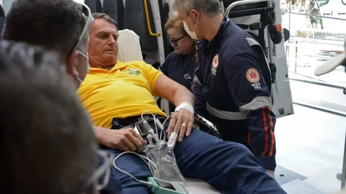 Brezilya eski devlet başkanı Bolsonaro hastaneye kaldırıldı Brezilya eski devlet başkanı Bolsonaro hastaneye kaldırıldı