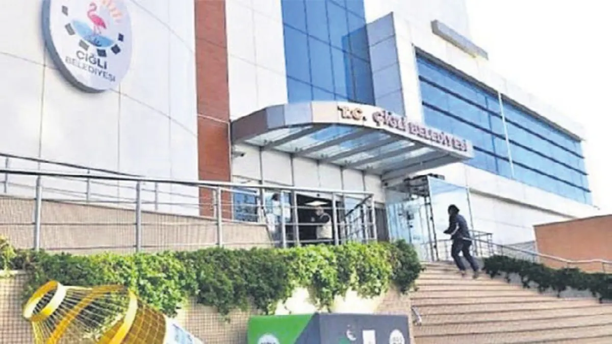 1 milyarlık kara delik