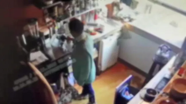 son-dakika-beyoglundaki-deterjanli-kahve-skandalinda-flas-gelisme-savciliktan-aciklama-geldi-etiket-yok-1763554220298.jpeg (800×450)