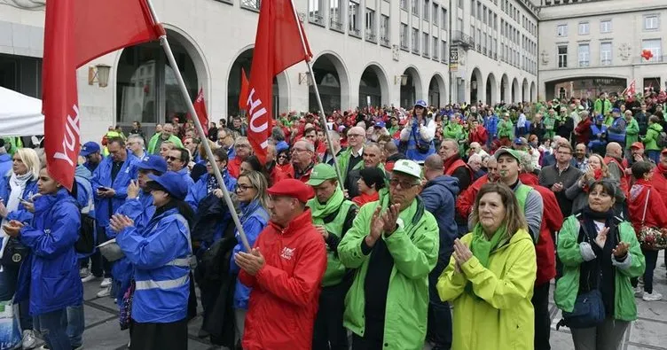 Belçika’da kamu çalışanlarından protesto