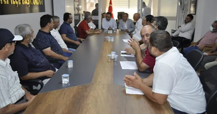 Birileri laf, AK Parti ise iş üretiyor