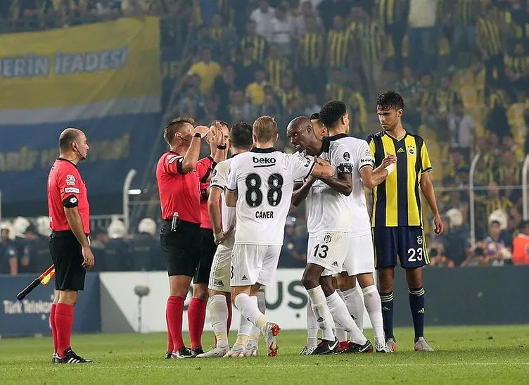 Ahmet Çakar: VAR penaltıyı görmedi!