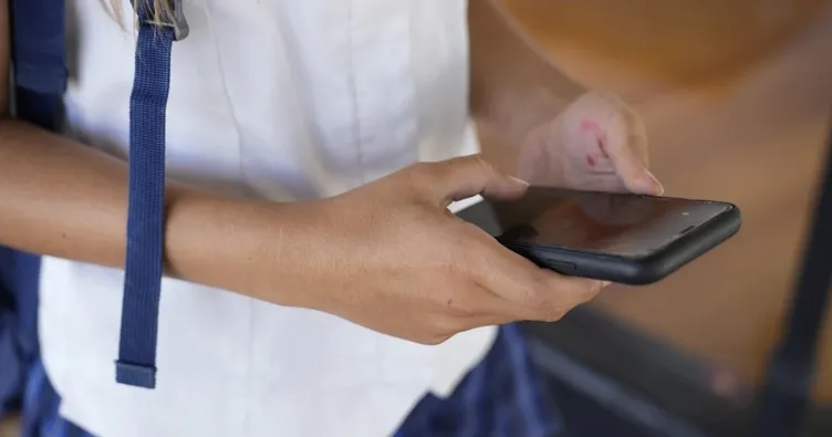 Dünyada bir ilk: Avustralya’da sosyal medya yasağı yürürlüğe girdi