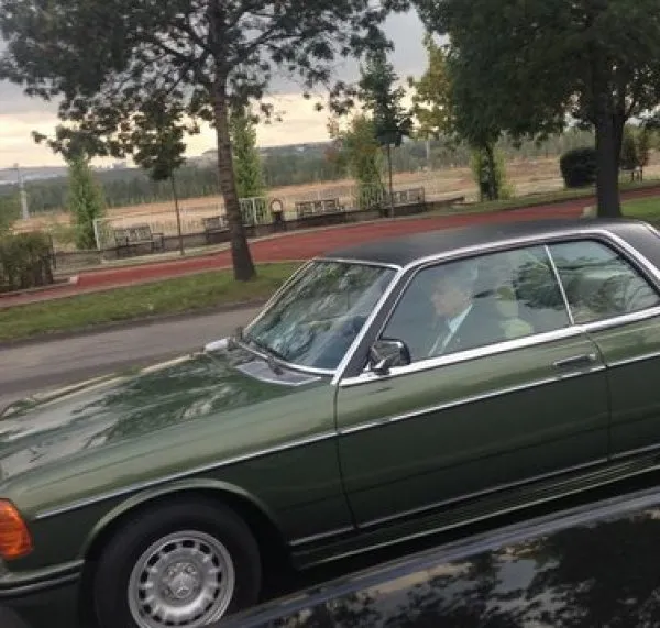 Devlet Bahçeli otomobil koleksiyonunu genişletti