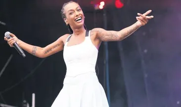 Filistin’e destek programdan etti