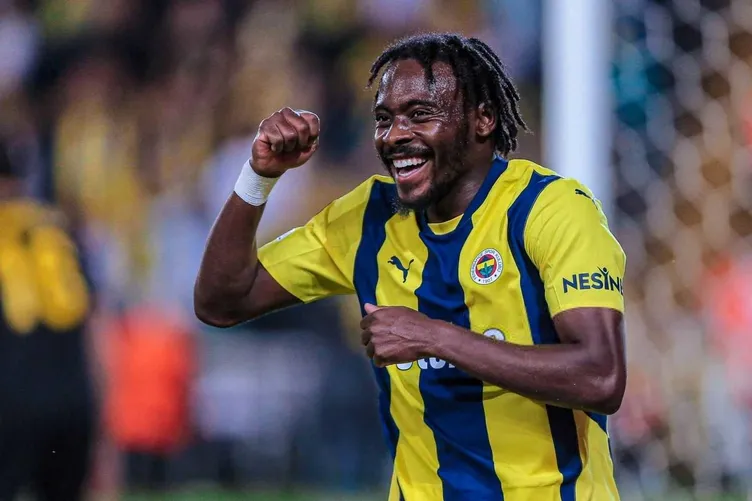 Turkuvaz Medya ’Spor Zirvesi’nde ödül alan en iyi oyuncular belli oldu! Ciro Mertens SABAH Spor mikrofonunda...