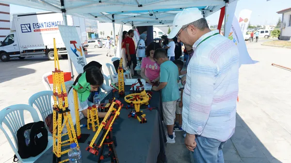 robotik-ve-teknoloji-festivali-7den-70e-binlerce-misafirini-agirladi-1717878892339.jpg
