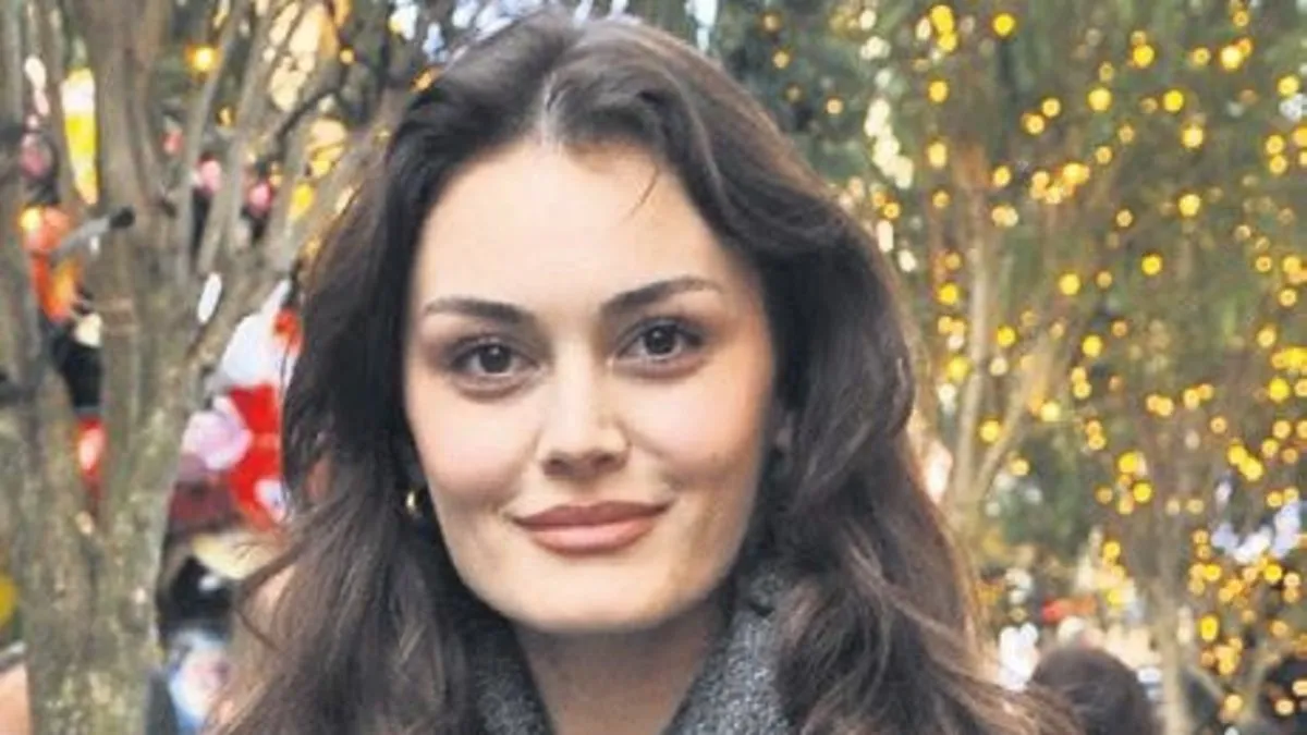 ‘Kariyerimde Türkan Şoray gibi iz bırakmak isterim’ ‘Kariyerimde Türkan Şoray gibi iz bırakmak isterim’