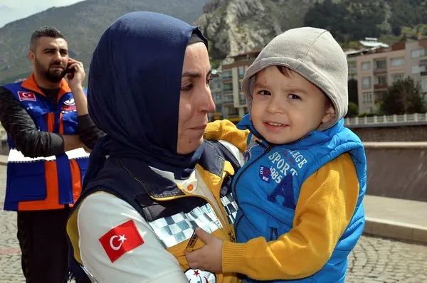 UMKE ekipleri Afrin'e uğurlandı