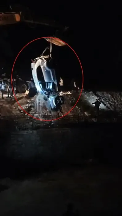 Şırnak’ta feci kaza! Otomobil dereye uçtu: 4 ölü, 1 yaralı
