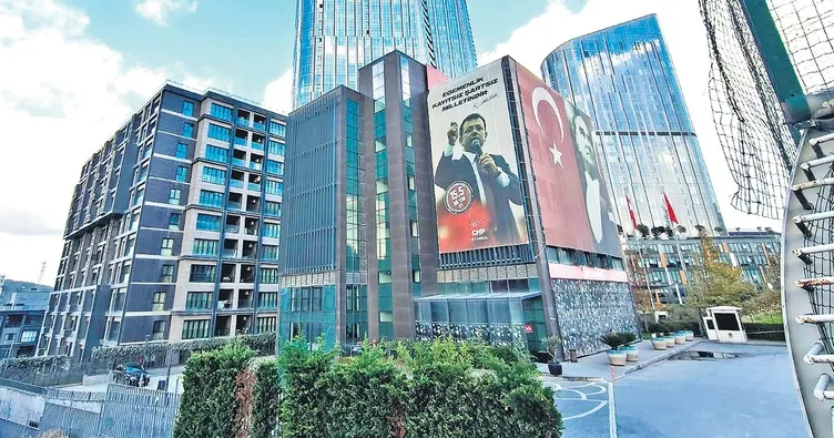 CHP’li başkan yardımcısı, partinin il binası alımında dönen dolapları tek tek anlattı! Para kulelerine sahte makbuz