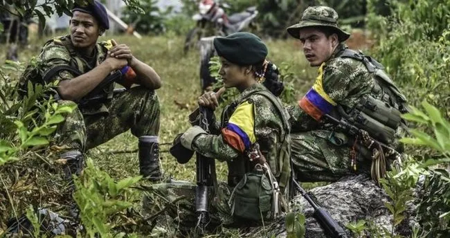 Kolombiya’da FARC üyelerine af