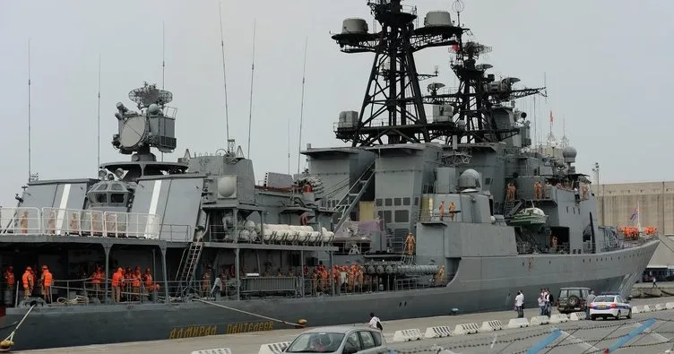 Rus savaş gemileri Suriye’den ayrıldı