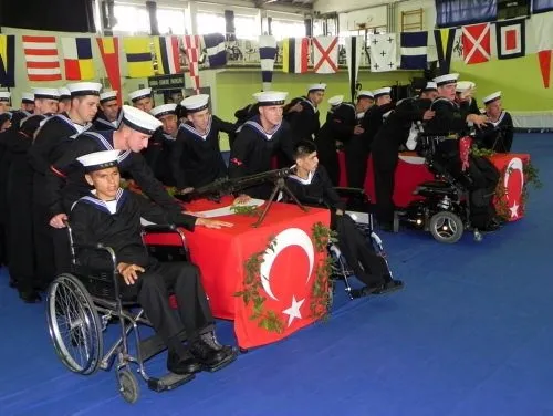 Çakı gibi asker oldular