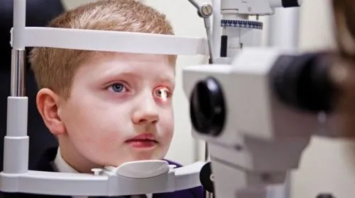 Bebekler Icin Goz Doktoru
