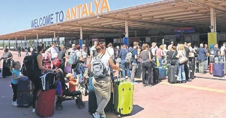 İki ayda 4.3 milyon turist geldi