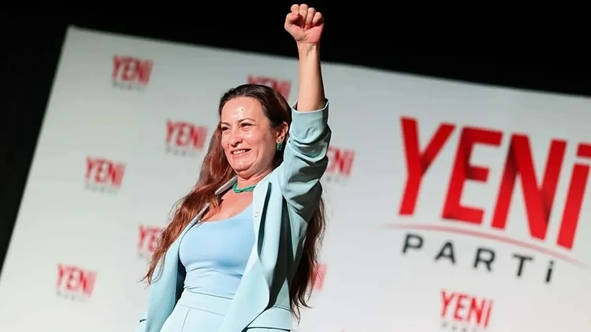 Yeni Parti Manisa İl Başkanı İlksen Özalper gözaltına alındı Yeni Parti Manisa İl Başkanı İlksen Özalper gözaltına alındı