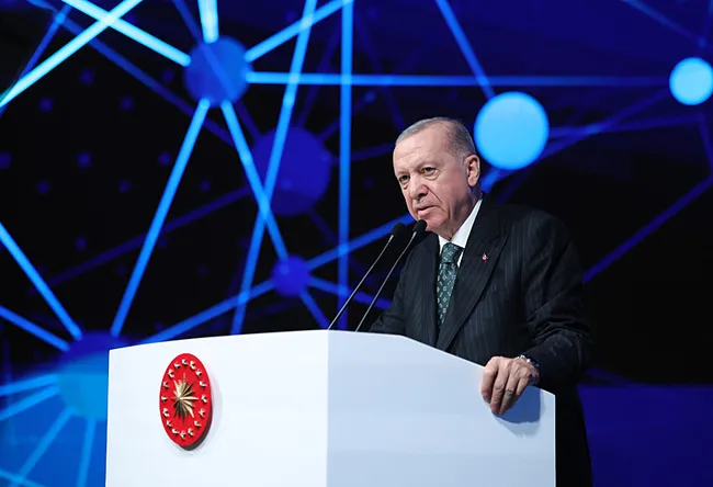 baskan-erdogandan-dijital-zorbalik-uyarisi-evlatlarimizi-teslim-edemeyiz-1750433501918.jpeg Başkan Erdoğan'dan dijital zorbalık uyarısı: Evlatlarımızı teslim edemeyiz