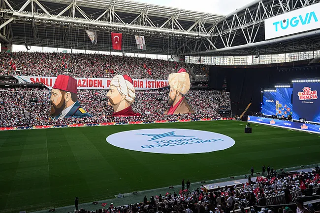 rams-parkta-tarihi-bulusma-tugva-yaz-okulu-finalinde-baskan-erdogana-ozel-koreografi-1785518636578.jpeg RAMS Park'ta tarihi buluşma: TÜGVA Yaz Okulu Finali'nde Başkan Erdoğan'a özel koreografi